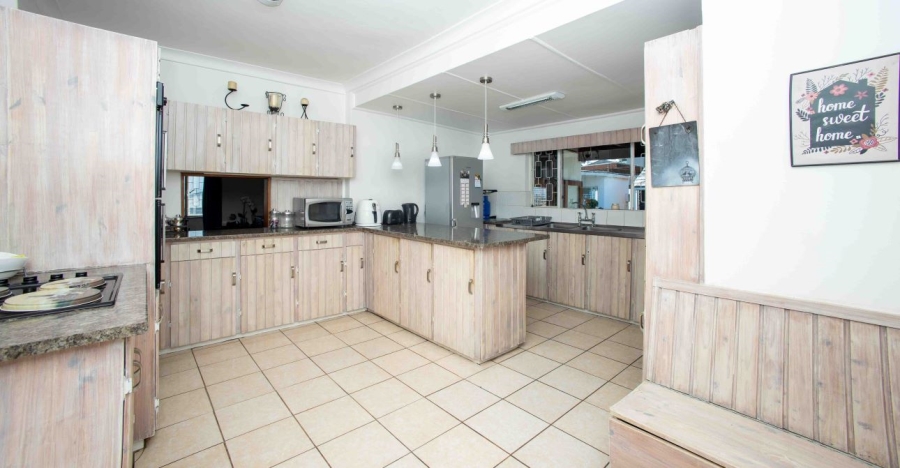 4 Bedroom Property for Sale in Berea Eastern Cape